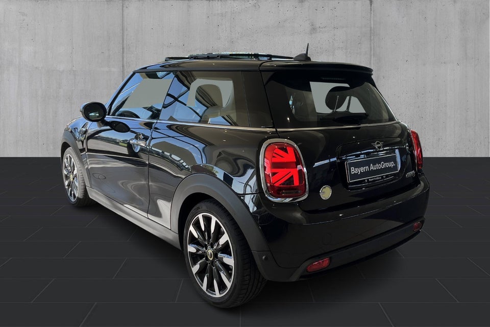 MINI Cooper SE Maximise 3d