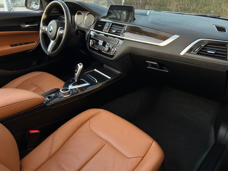 BMW 220d 2,0 Cabriolet Luxury Line aut. 2d