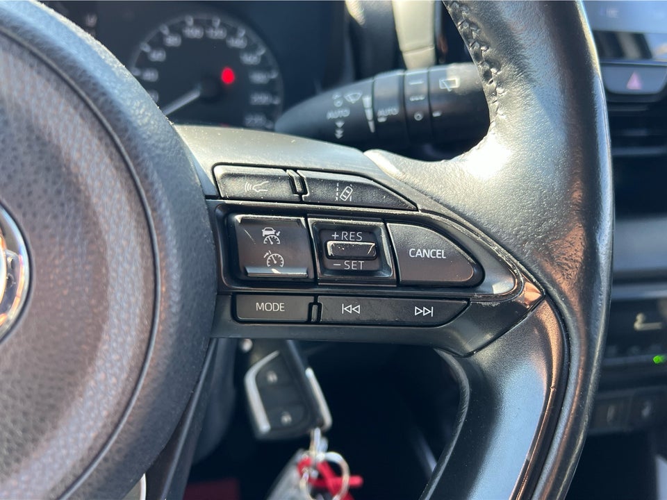 Toyota Yaris 1,5 Hybrid H3 Vision e-CVT 5d