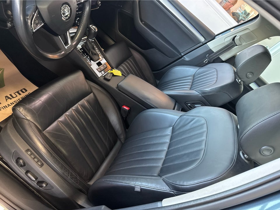 Skoda Superb 2,0 TDi 150 Style Combi DSG 5d