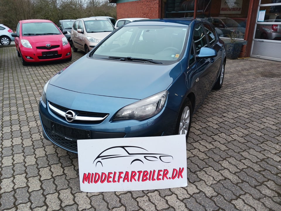 Opel Astra 1,4 T 140 Limited 5d