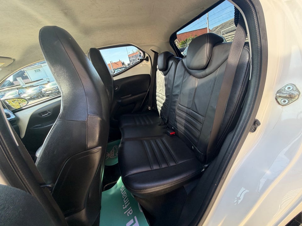 Toyota Aygo 1,0 VVT-i x-cellence 5d