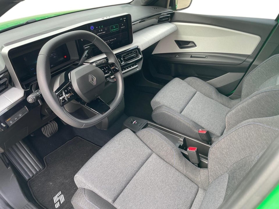 Renault 5 E-Tech 40 Evolution 5d
