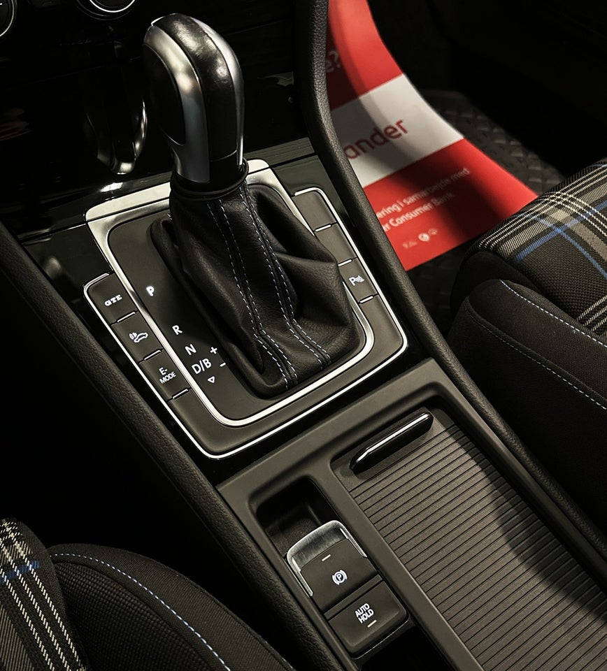 VW Golf VII 1,4 GTE DSG 5d