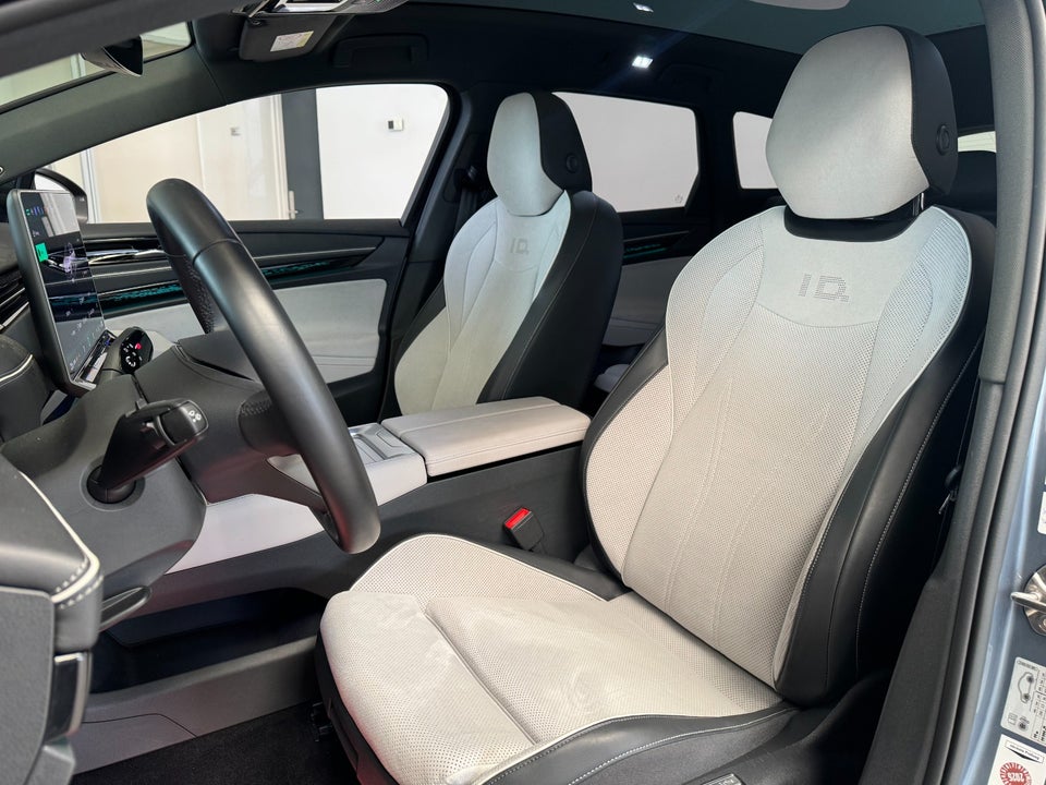 VW ID.7 77 Style+ Tourer 5d