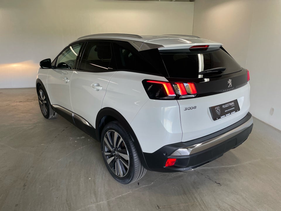 Peugeot 3008 1,2 e-THP 130 Allure 5d