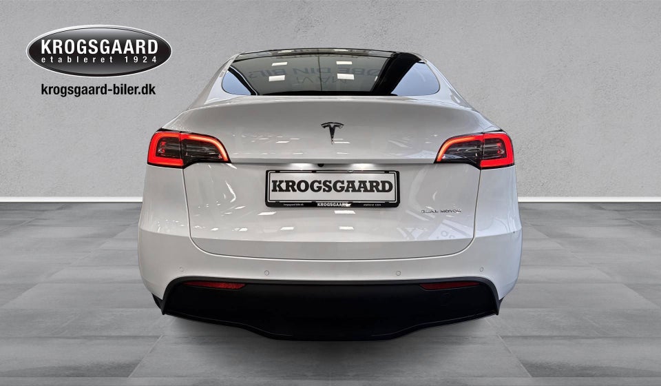 Tesla Model Y Long Range AWD 5d