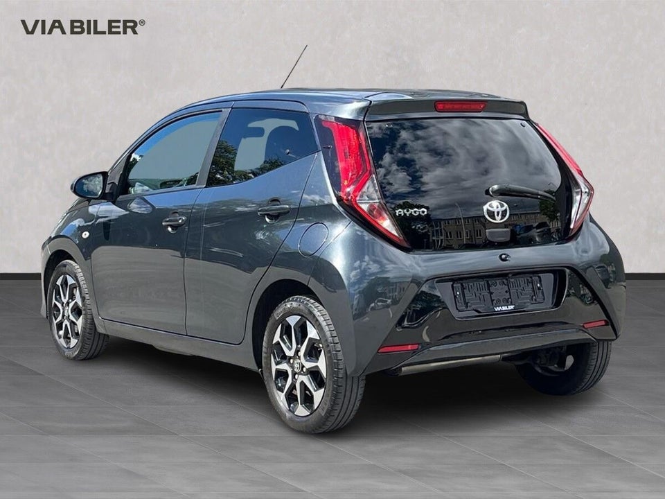 Toyota Aygo 1,0 VVT-i x-play 5d
