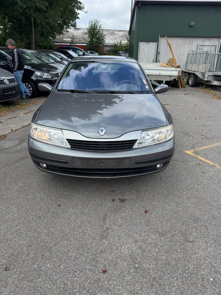Renault Laguna II 1,8 Authentique 5d