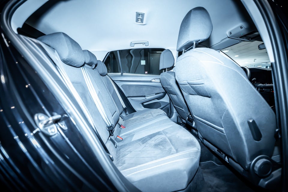 VW Golf VIII 1,4 eHybrid Style 75 Years Edition DSG 5d