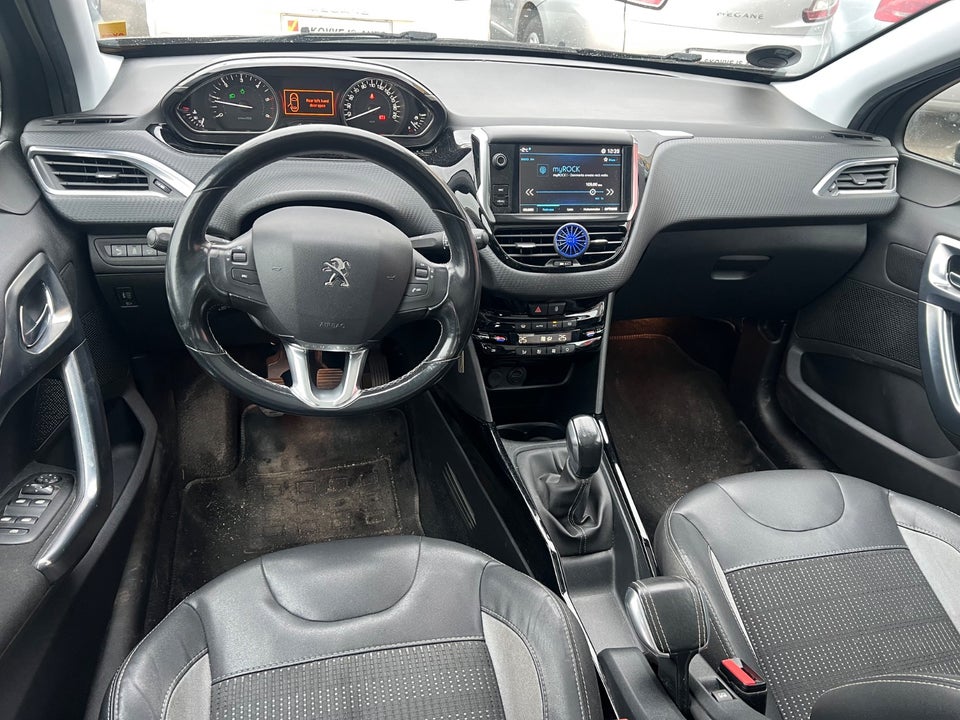 Peugeot 2008 1,6 BlueHDi 100 Allure Sky 5d