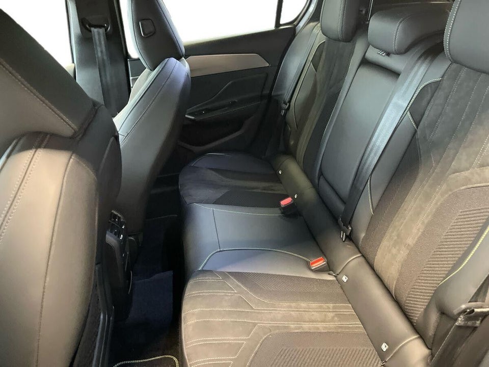 Peugeot e-308 54 GT 5d