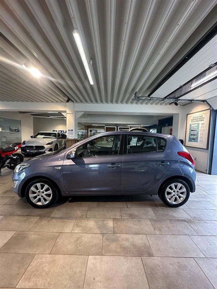 Hyundai i20 1,25 Classic XTR 5d