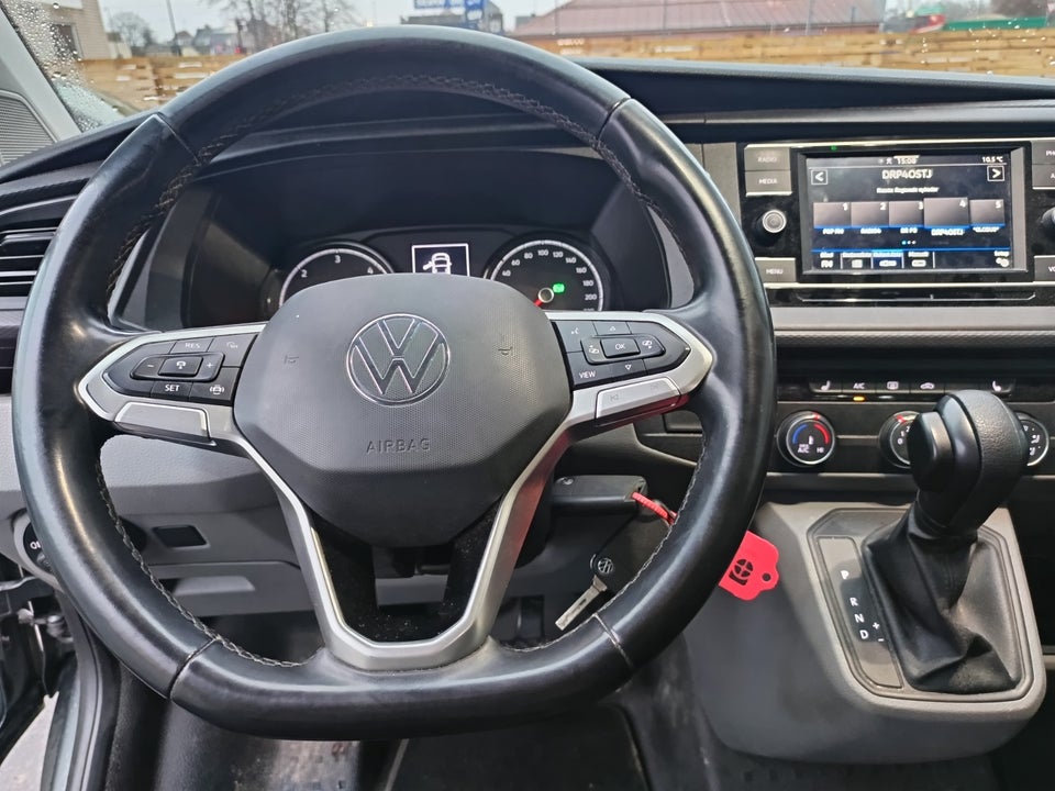 VW Transporter 2,0 TDi 150 Kassevogn DSG lang