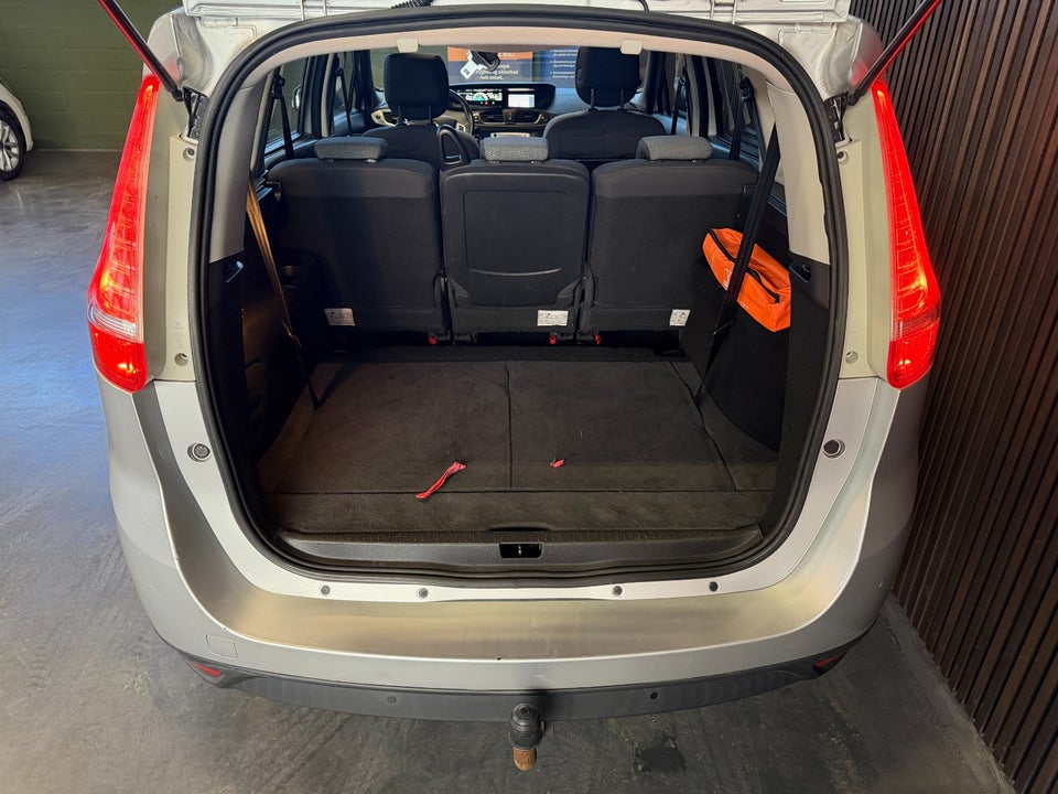 Renault Grand Scenic III 1,6 dCi 130 Dynamique 7prs 5d