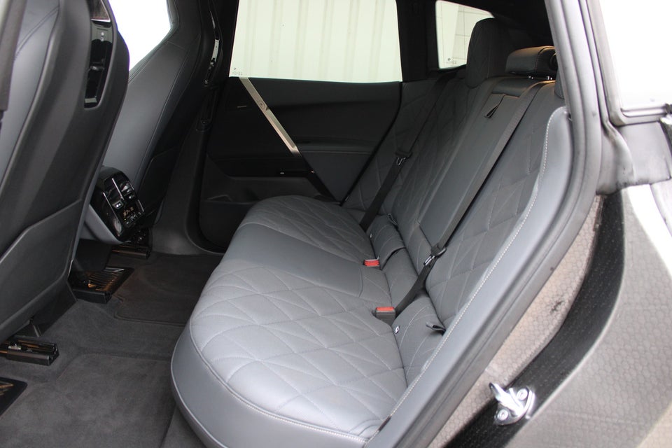 BMW iX xDrive40 Sport 5d