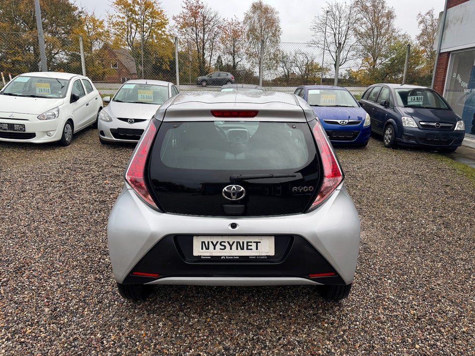 Toyota Aygo 1,0 VVT-i x-play 5d