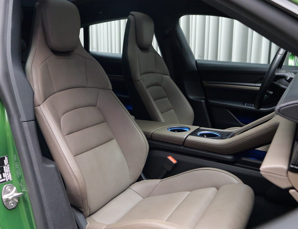 Porsche Taycan 4S Performance+ Cross Turismo 5d