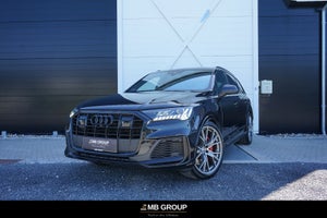 Audi Q7, modelår 2021, 66,799 km
