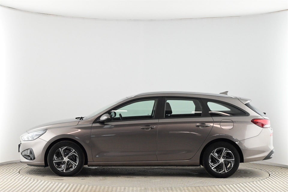 Hyundai i30 1,0 T-GDi Essential stc. DCT 5d