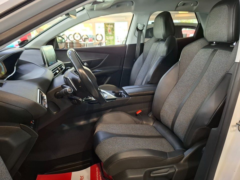 Peugeot 3008 1,6 Hybrid Allure Limited EAT8 5d