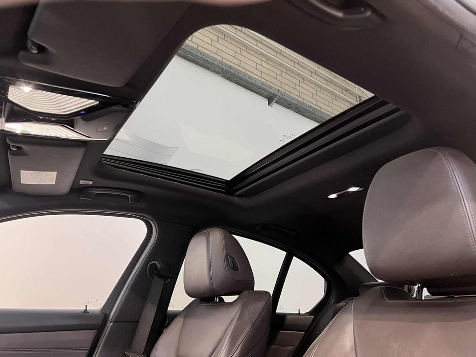 BMW 320d 2,0 M-Sport aut. 4d