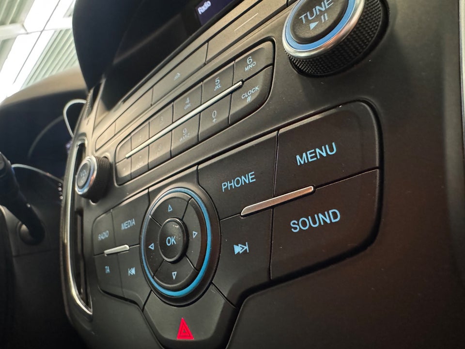 Ford Focus 1,5 EcoBlue ST-Line stc. 5d