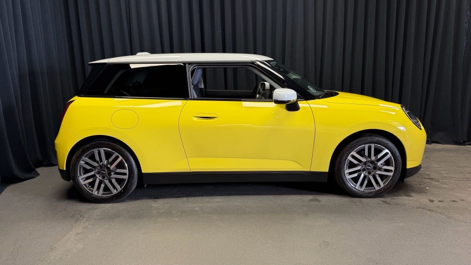 MINI Cooper SE Classic Trim M 3d