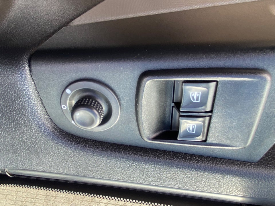 Renault Trafic T29 2,0 dCi 120 L2H1