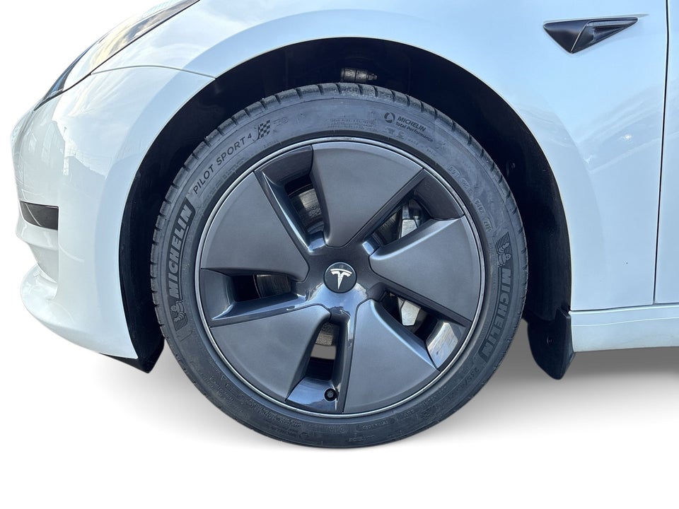 Tesla Model 3 RWD 4d