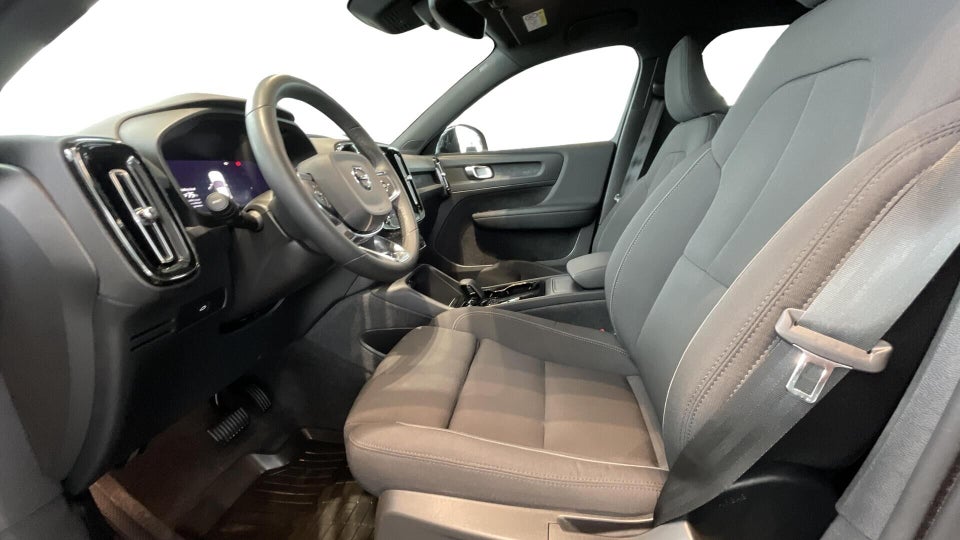 Volvo XC40 ReCharge Extended Range Plus 5d