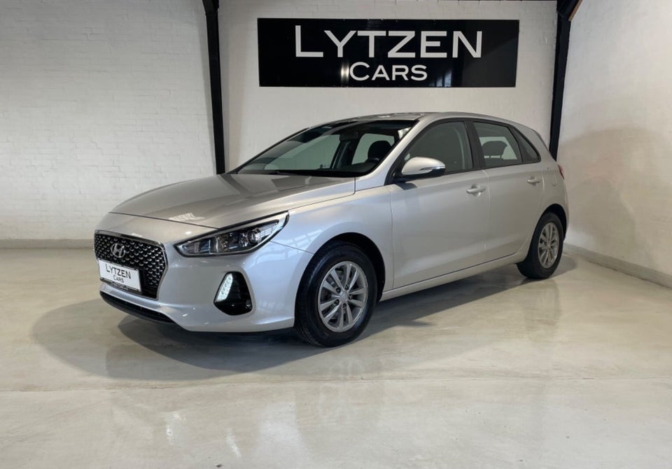 Hyundai i30 1,6 CRDi 110 Life 5d