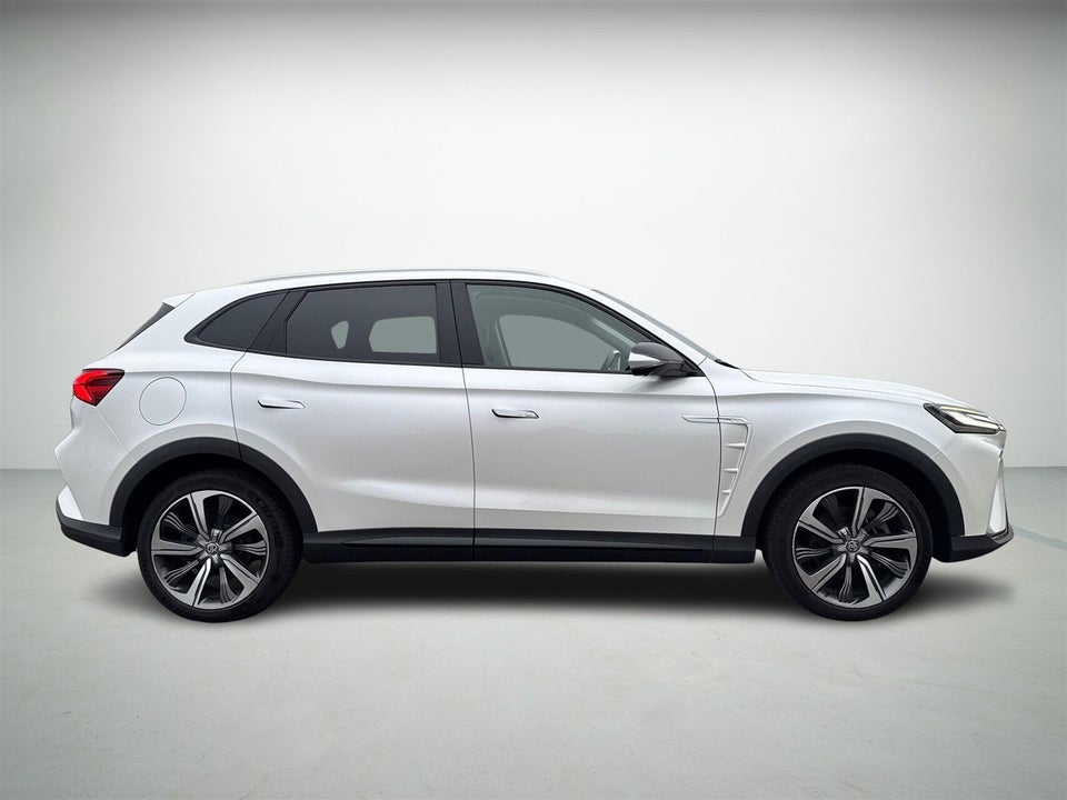 MG Marvel R Luxury 5d