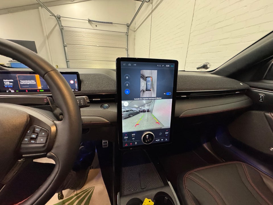 Ford Mustang Mach-E 70 Standard Range AWD 5d