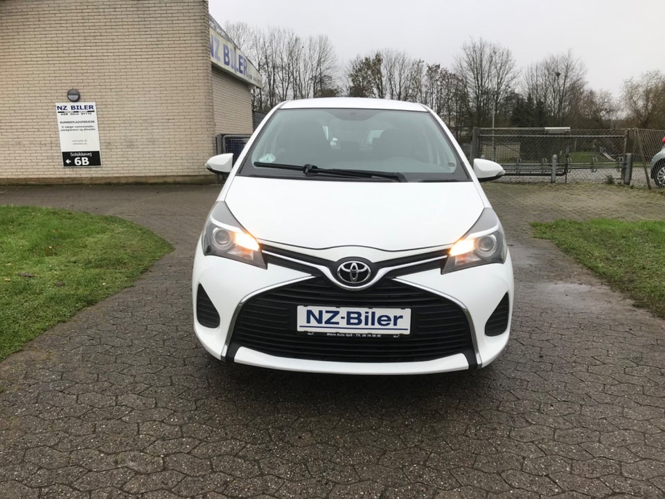 Toyota Yaris 1,0 VVT-i T2 5d