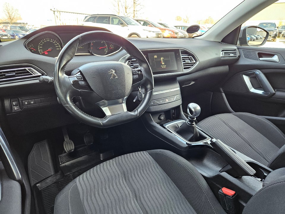 Peugeot 308 1,6 BlueHDi 120 Active 5d