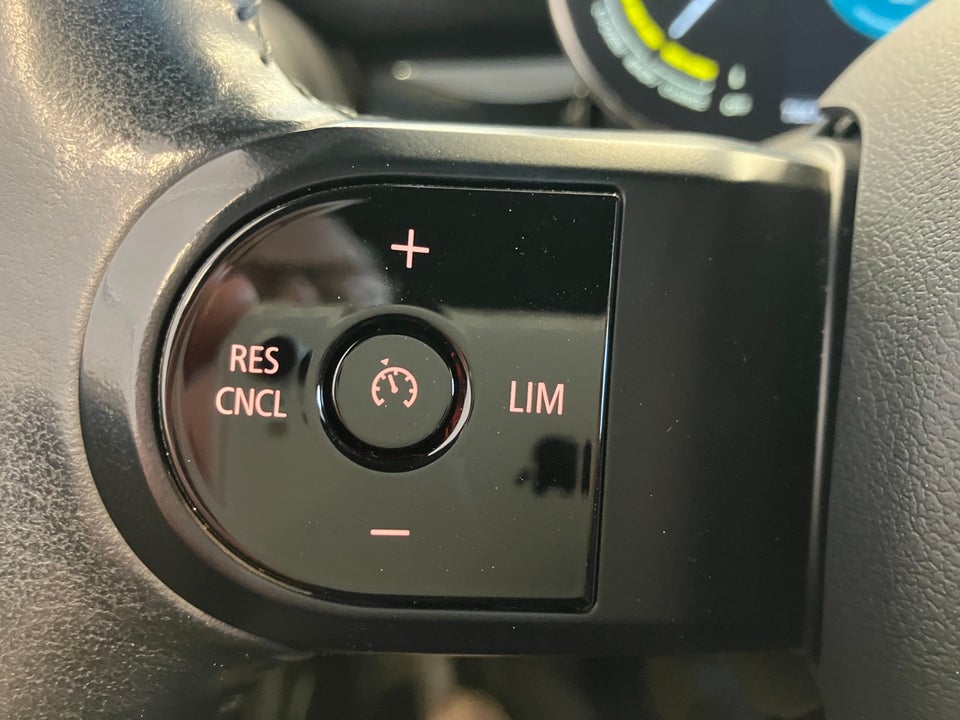 MINI Cooper SE Essential 3d