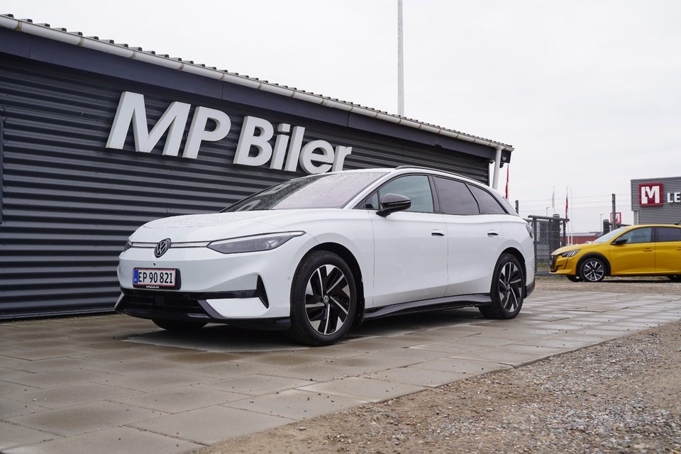 VW ID.7 77 Pro Tourer 5d