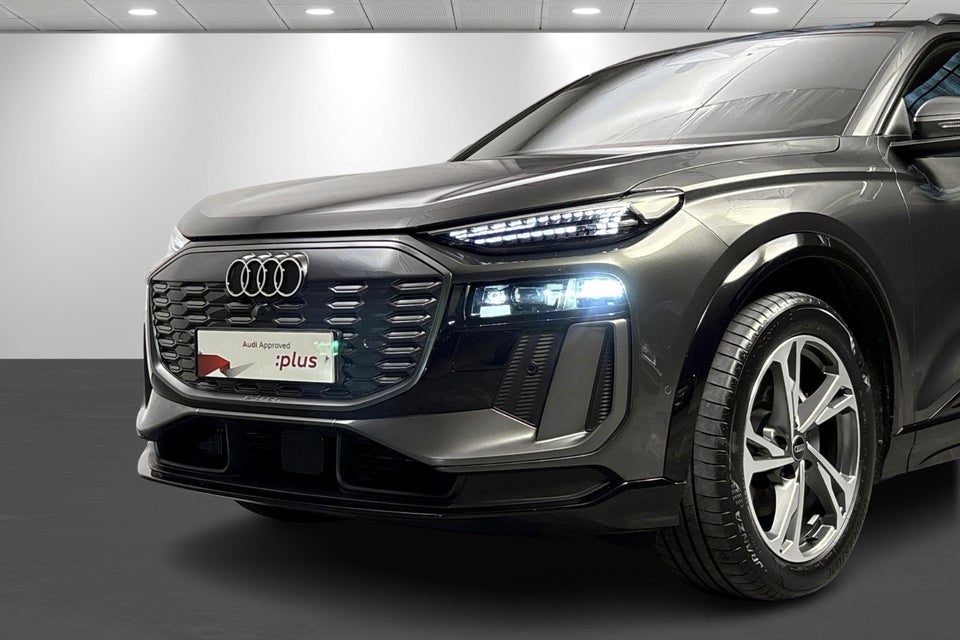 Audi Q6 e-tron Ultra quattro 5d