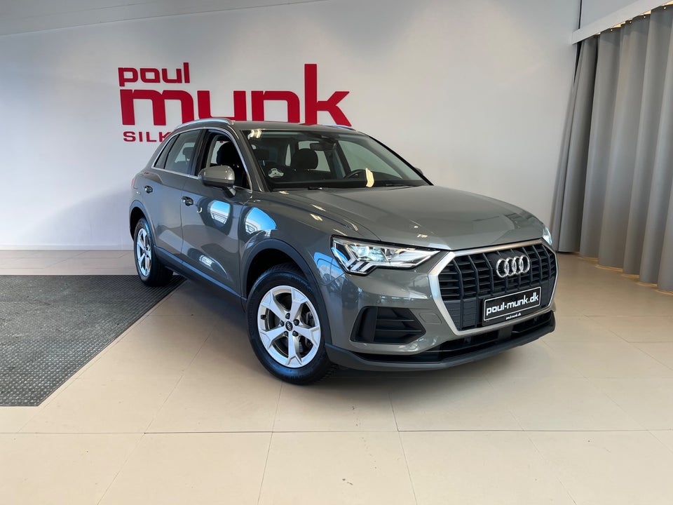 Audi Q3 45 TFSi e Attitude plus S-tr. 5d