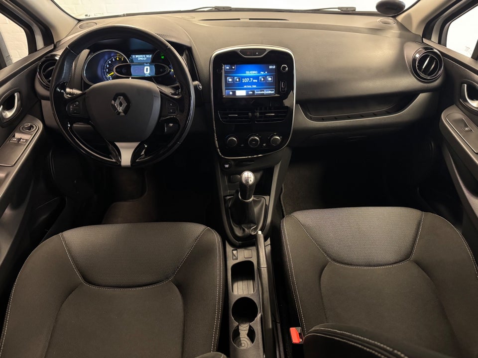 Renault Clio IV 1,2 16V Authentique Sport Tourer 5d