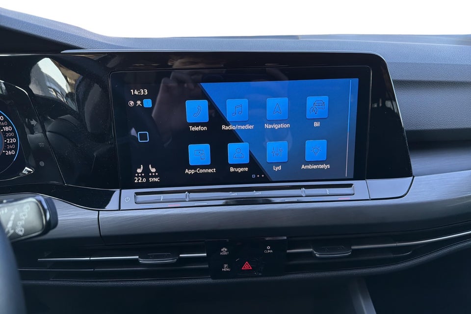 VW Golf VIII 1,5 eTSi 150 Style Variant DSG 5d