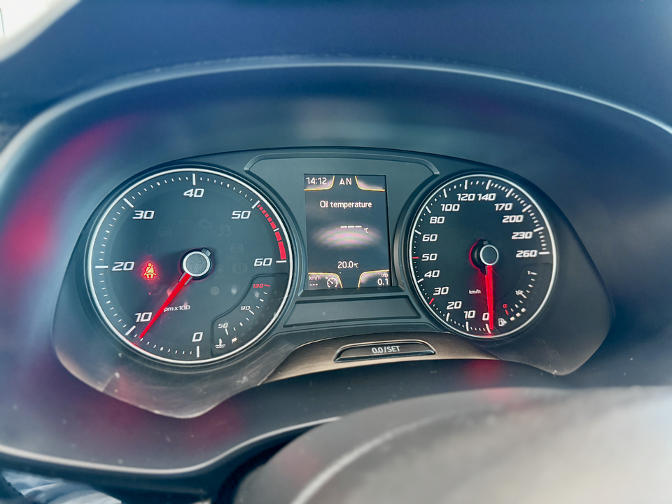 Seat Leon 1,6 TDi 105 Reference ST 5d