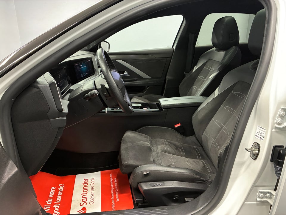 Opel Astra 1,6 PHEV Ultimate aut. 5d