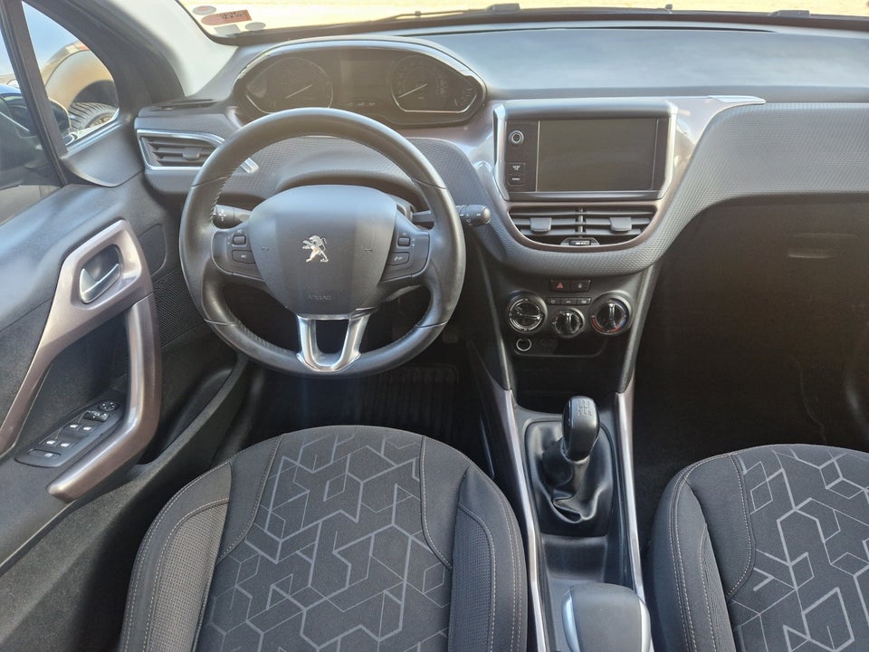 Peugeot 2008 1,2 VTi 82 Active 5d