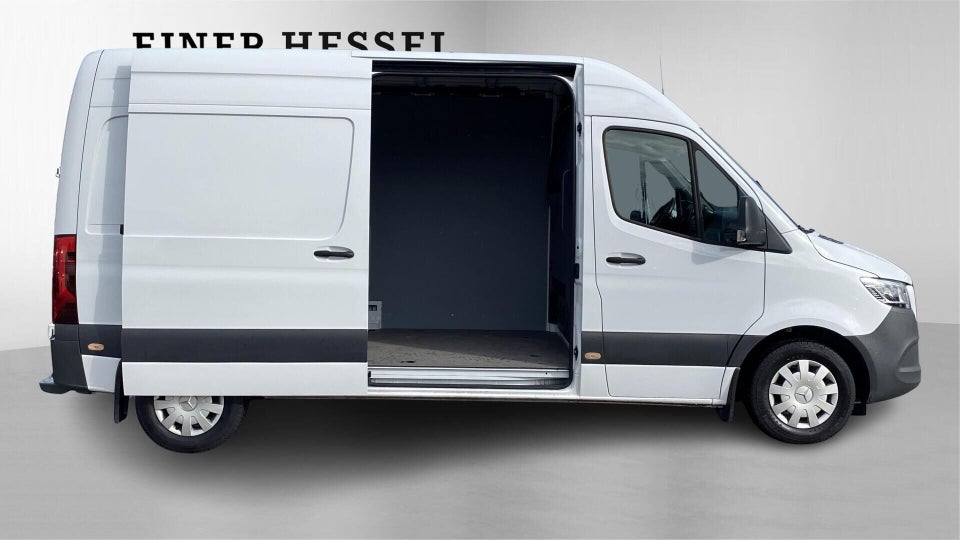 Mercedes Sprinter 215 2,0 CDi A2 Kassevogn aut. FWD