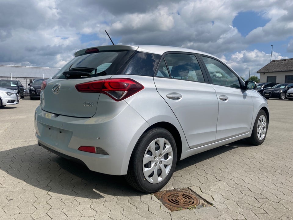 Hyundai i20 1,25 Life+ 5d