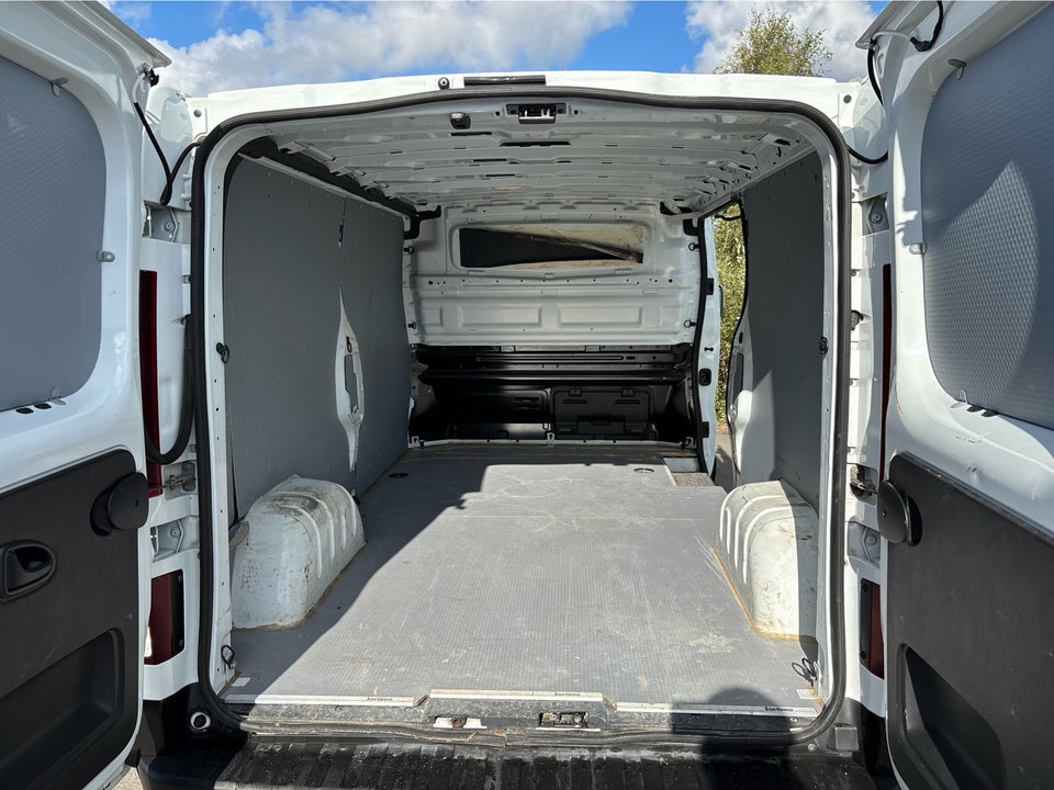 Nissan NV300 1,6 dCi 125 L1H1 Working Star