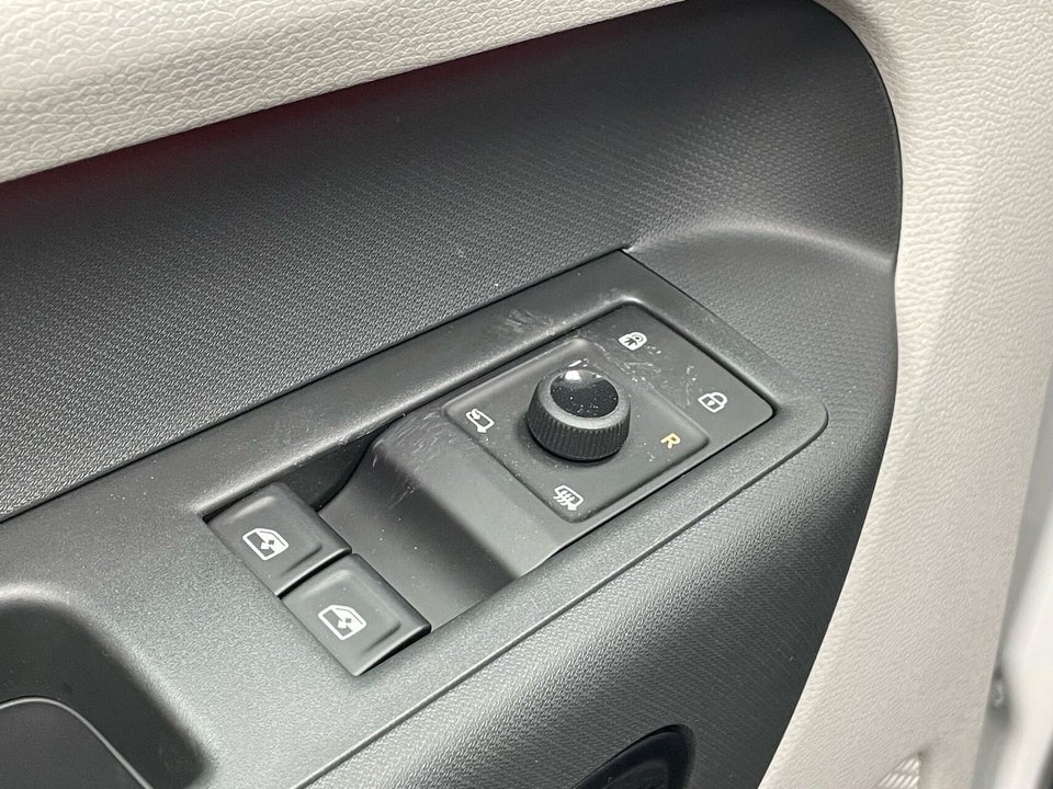 VW ID.Buzz 86 Pro 7prs LWB 5d