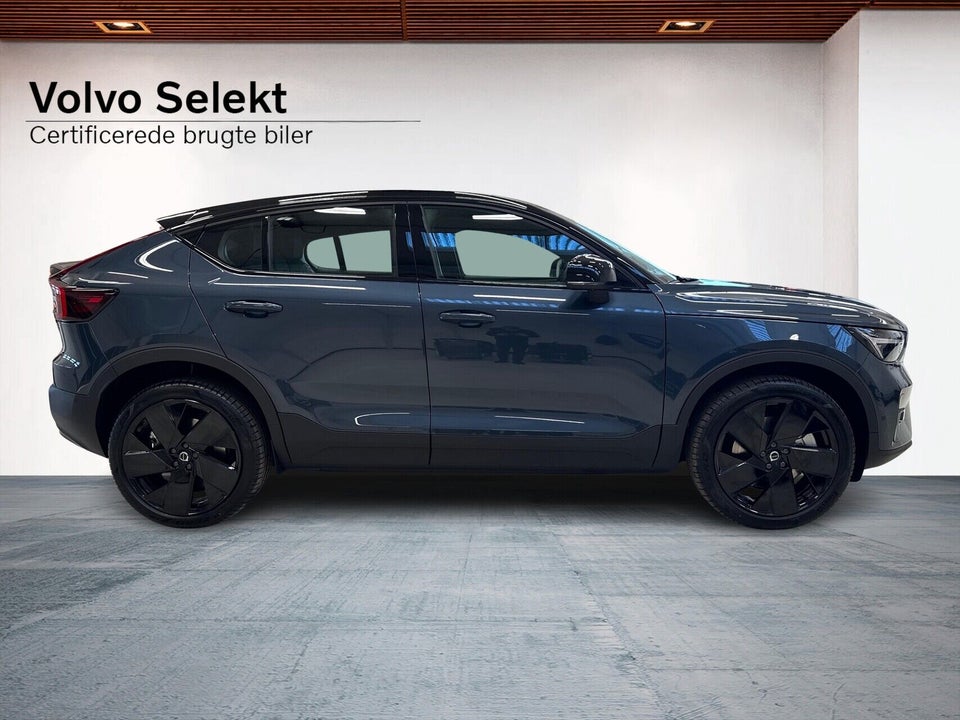 Volvo EC40 Extended Range Black Edition 5d